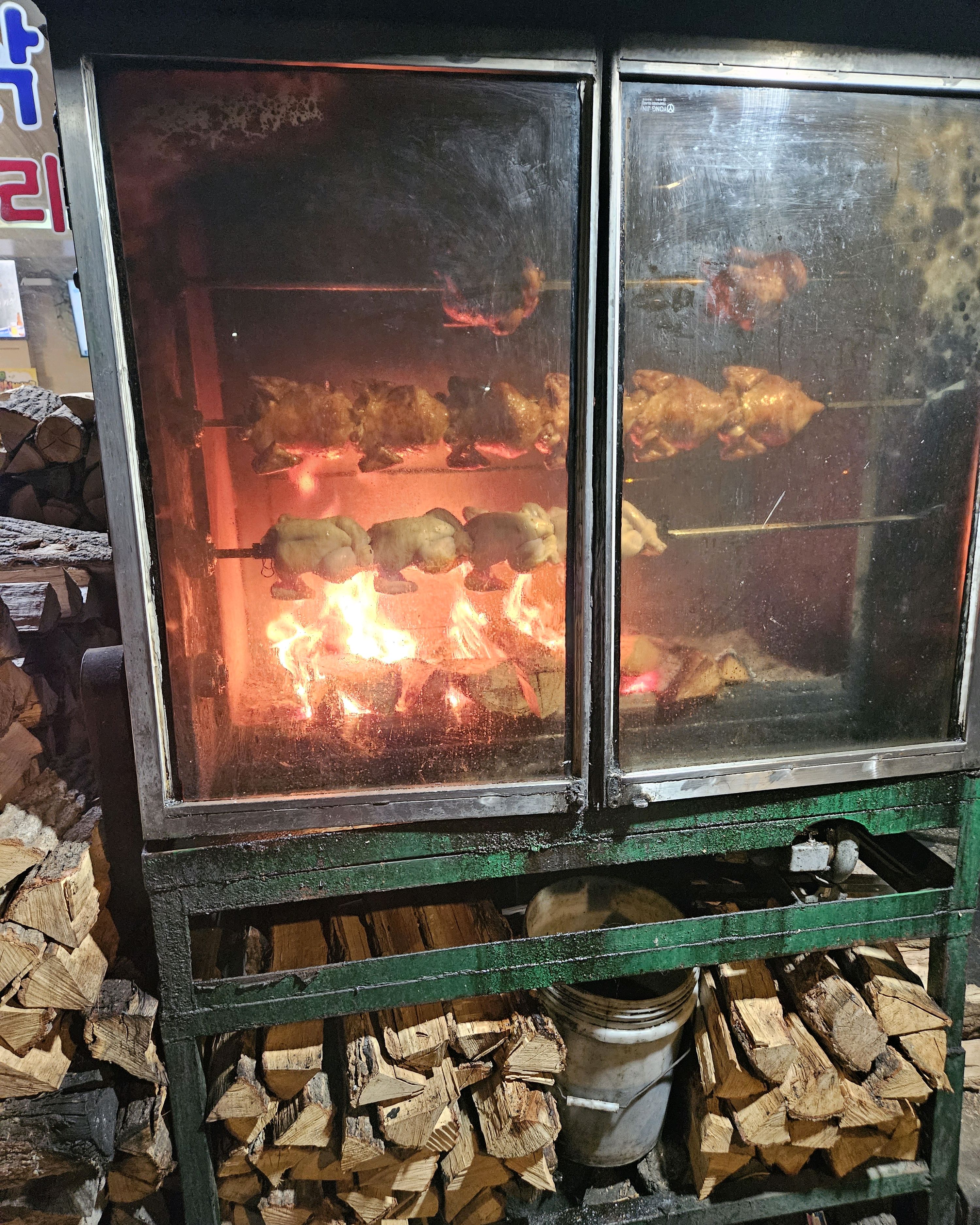 참나무삼겹살닭오리바베큐 사진 2