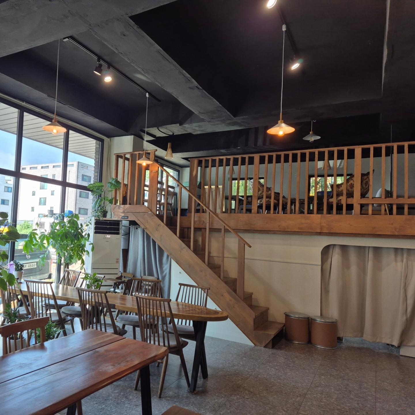 커피하다 & 꽃물을만나다 화성남양 사진 5