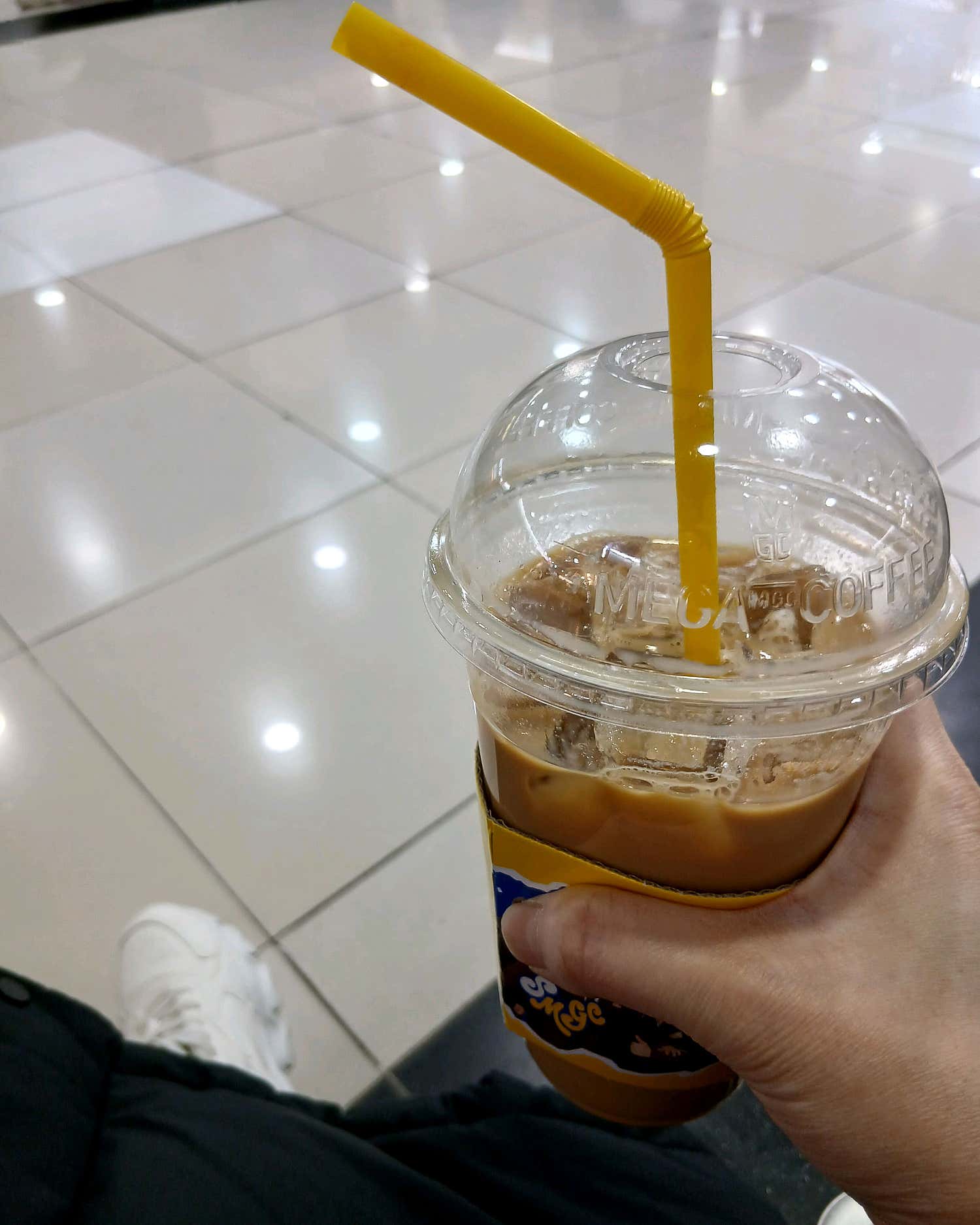 메가MGC커피 관악인헌시장점 사진 4