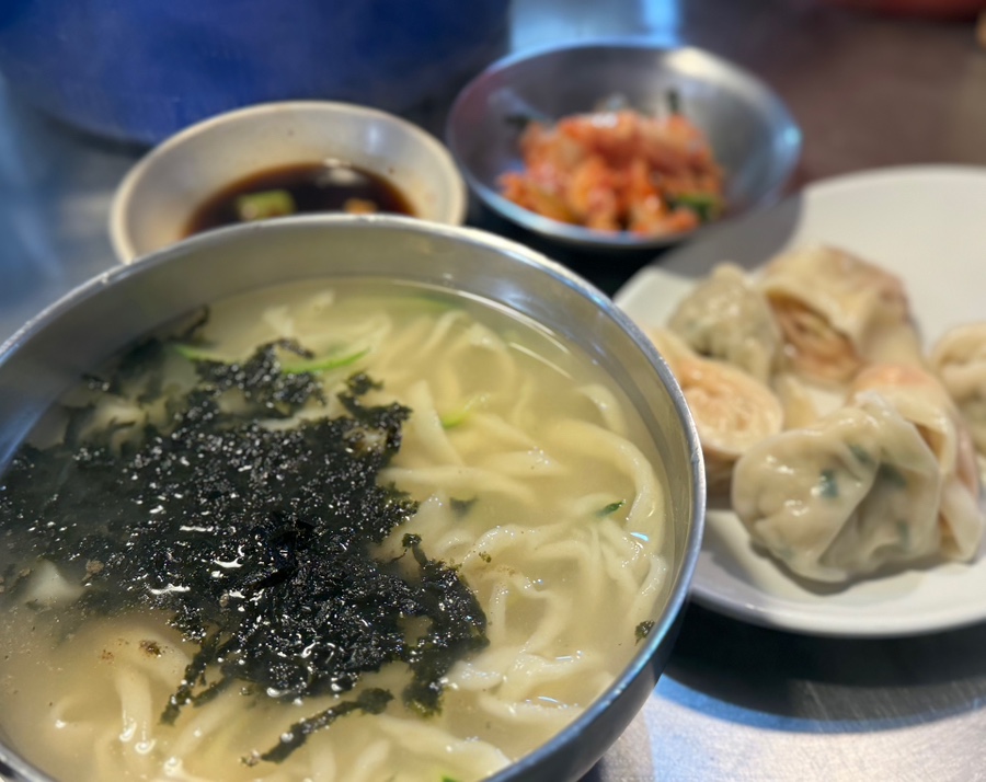 고향칼국수 사진