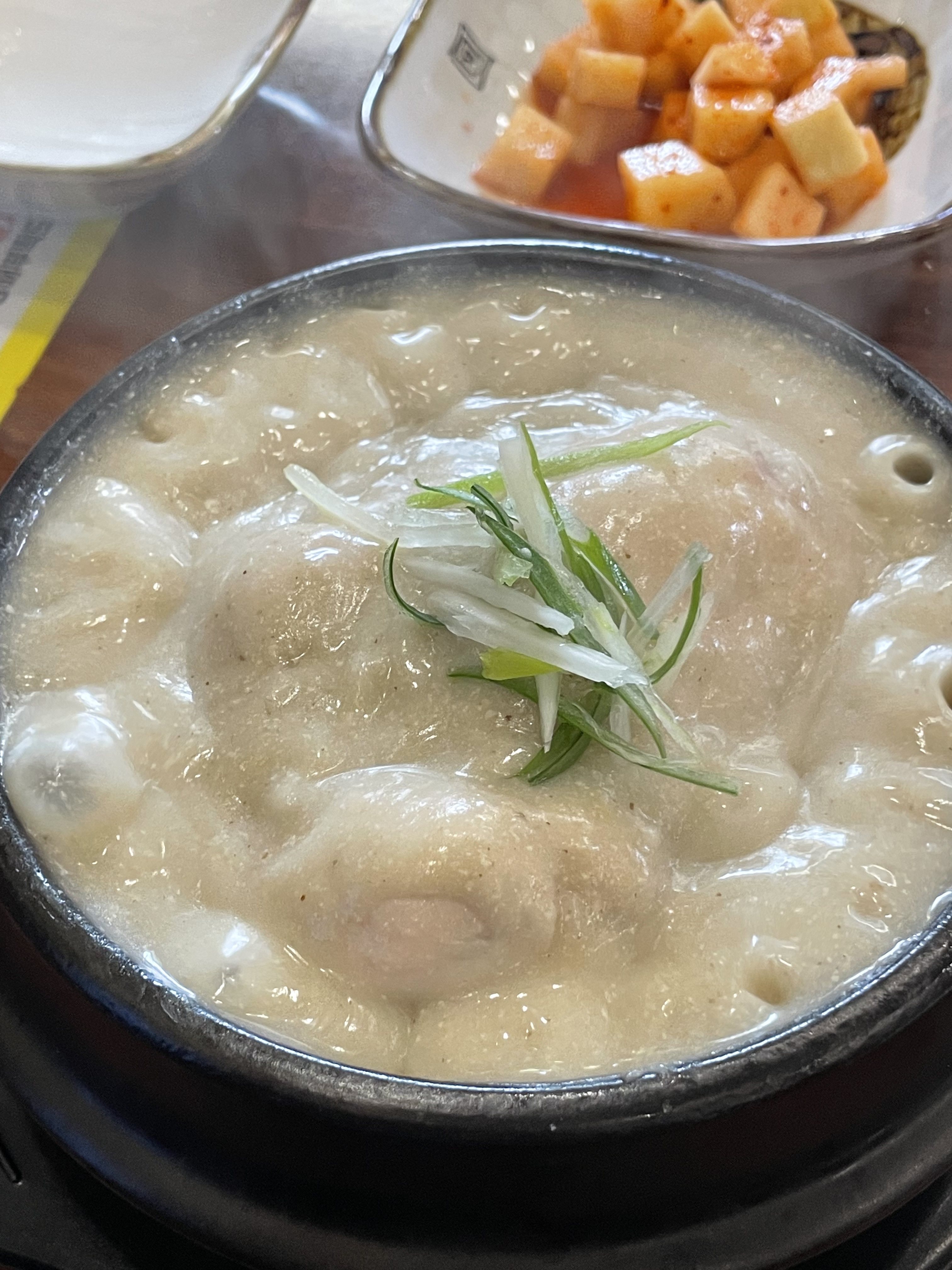 현지들깨삼계탕 사진 5
