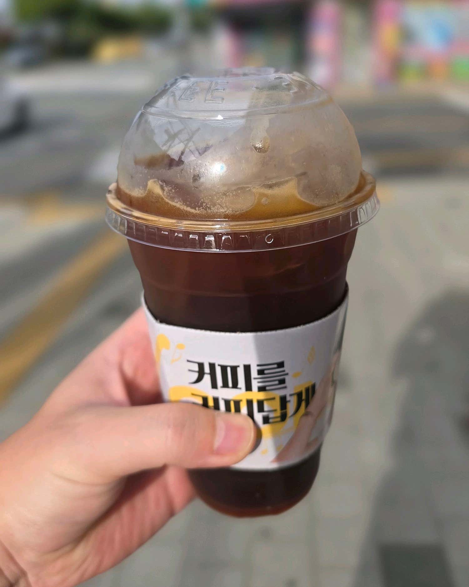 컴포즈커피 진해경화시장점 사진 5