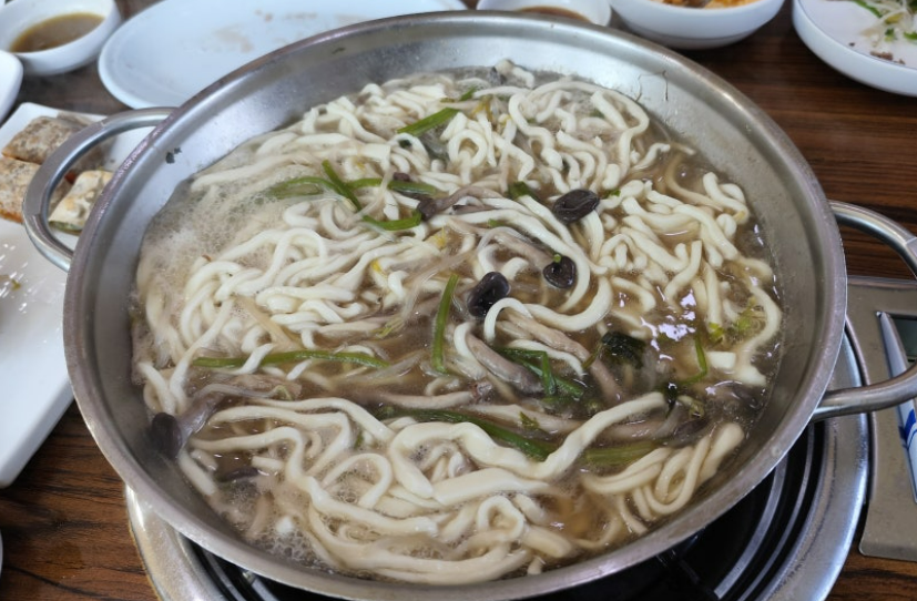 언니네해물손칼국수 사진 1