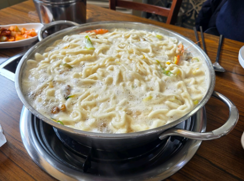 언니네해물손칼국수 사진 3