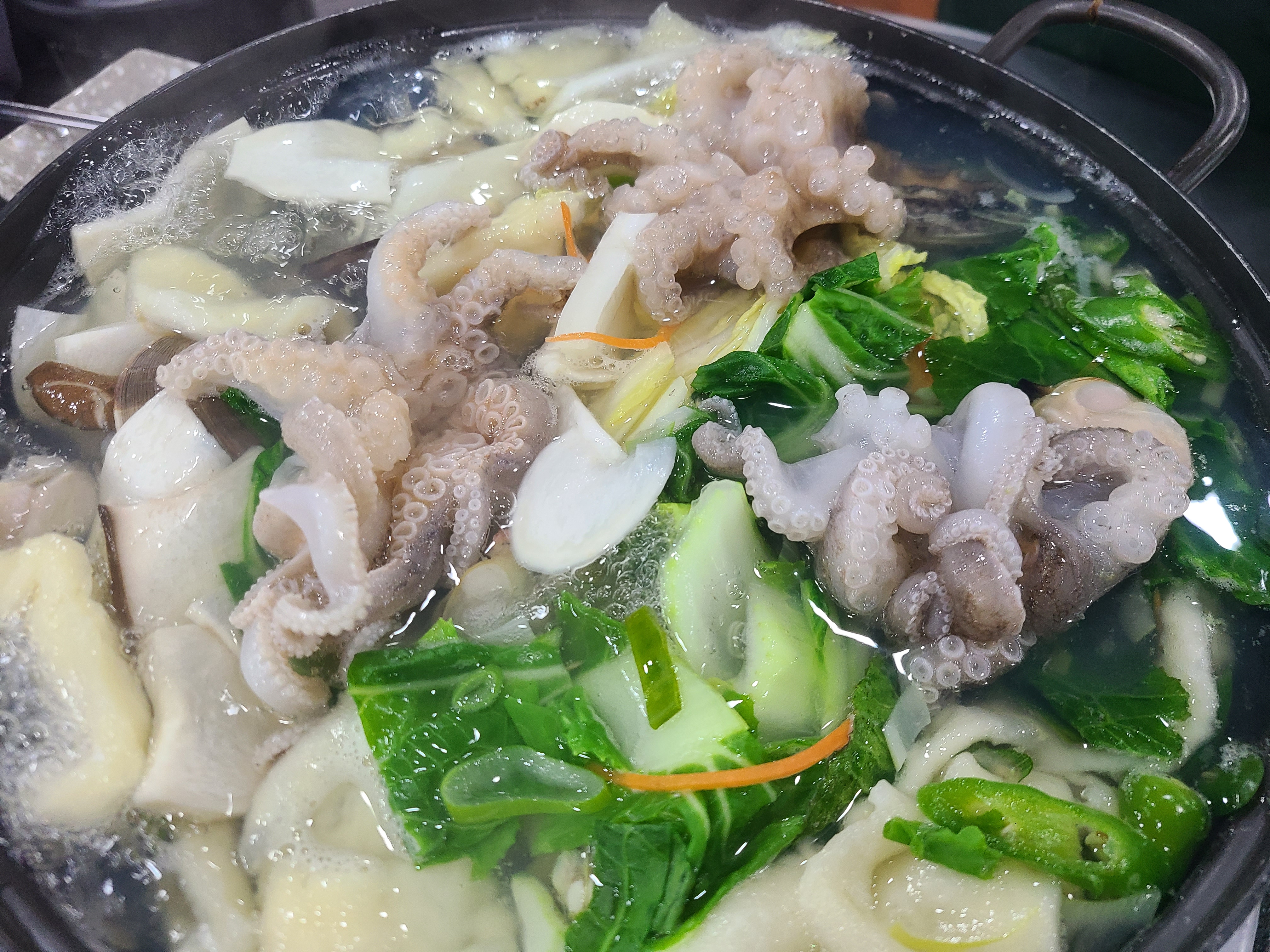 맥반석조개구이 사진 3