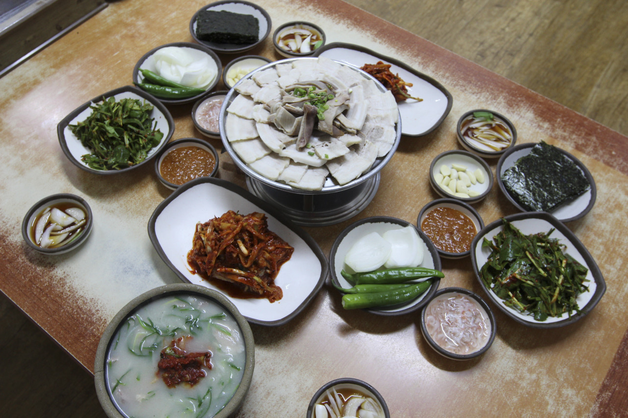 설봉돼지국밥 사진 1