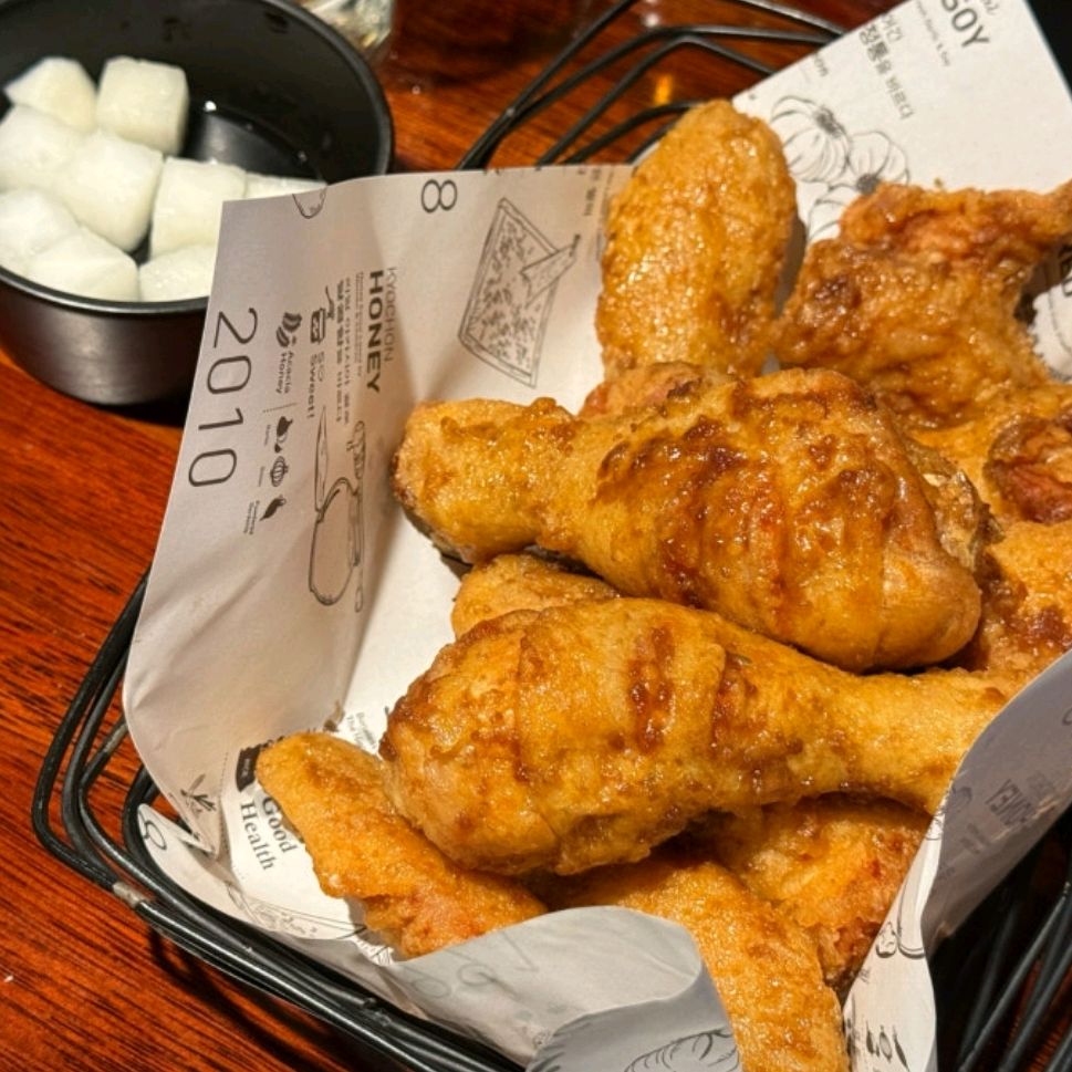 교촌치킨 서울시청점 사진 5