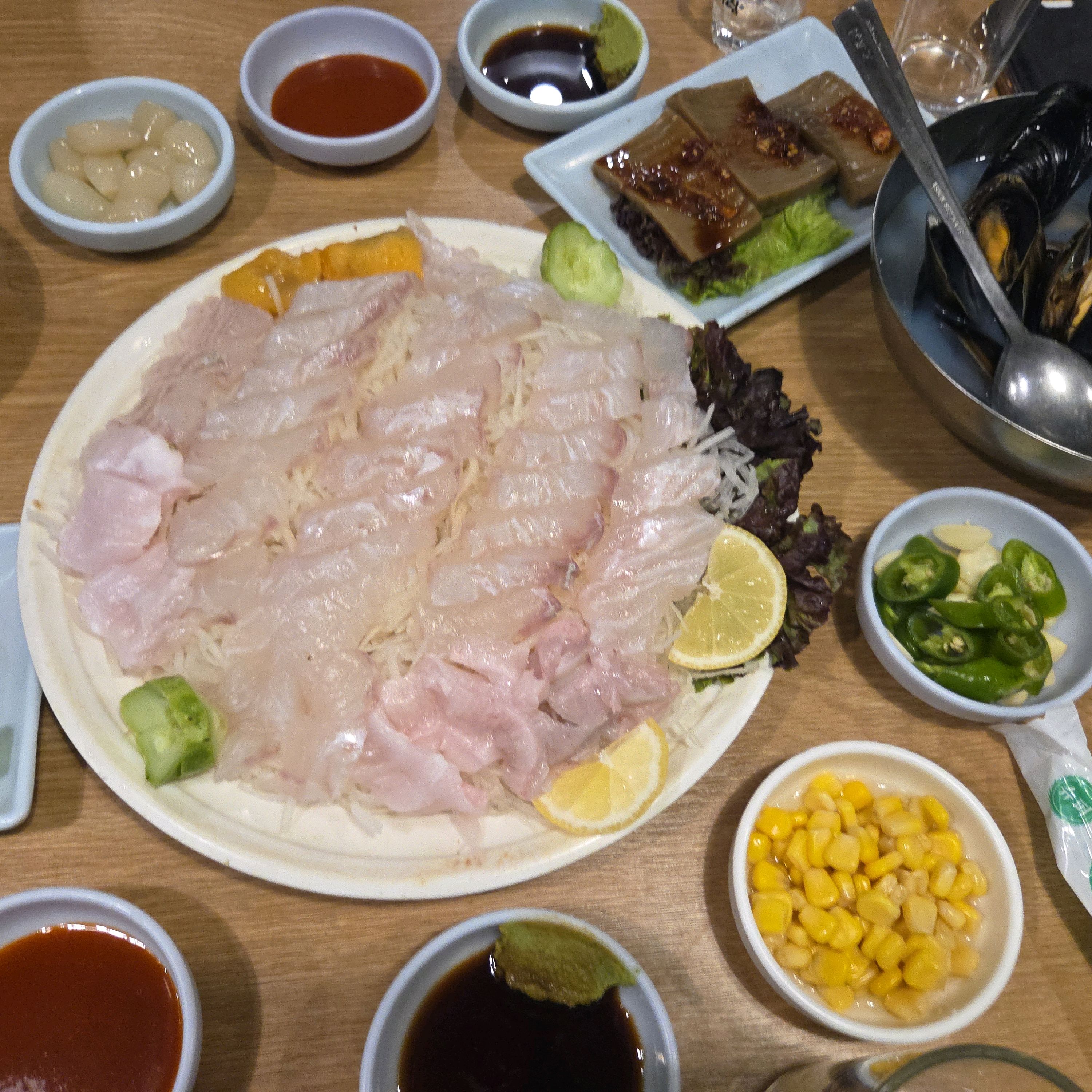 동해횟집 사진 3