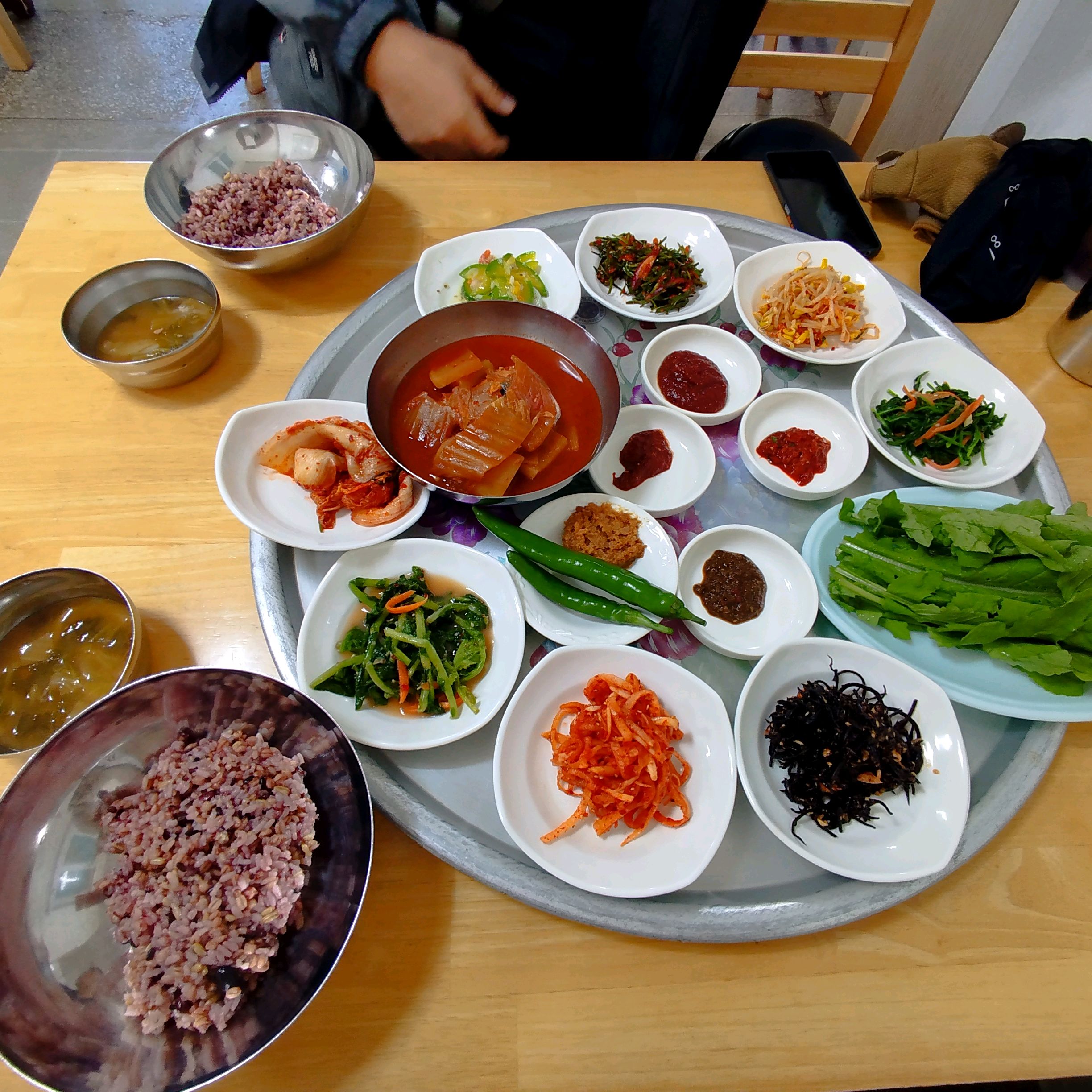 홍춘이보리밥 사진