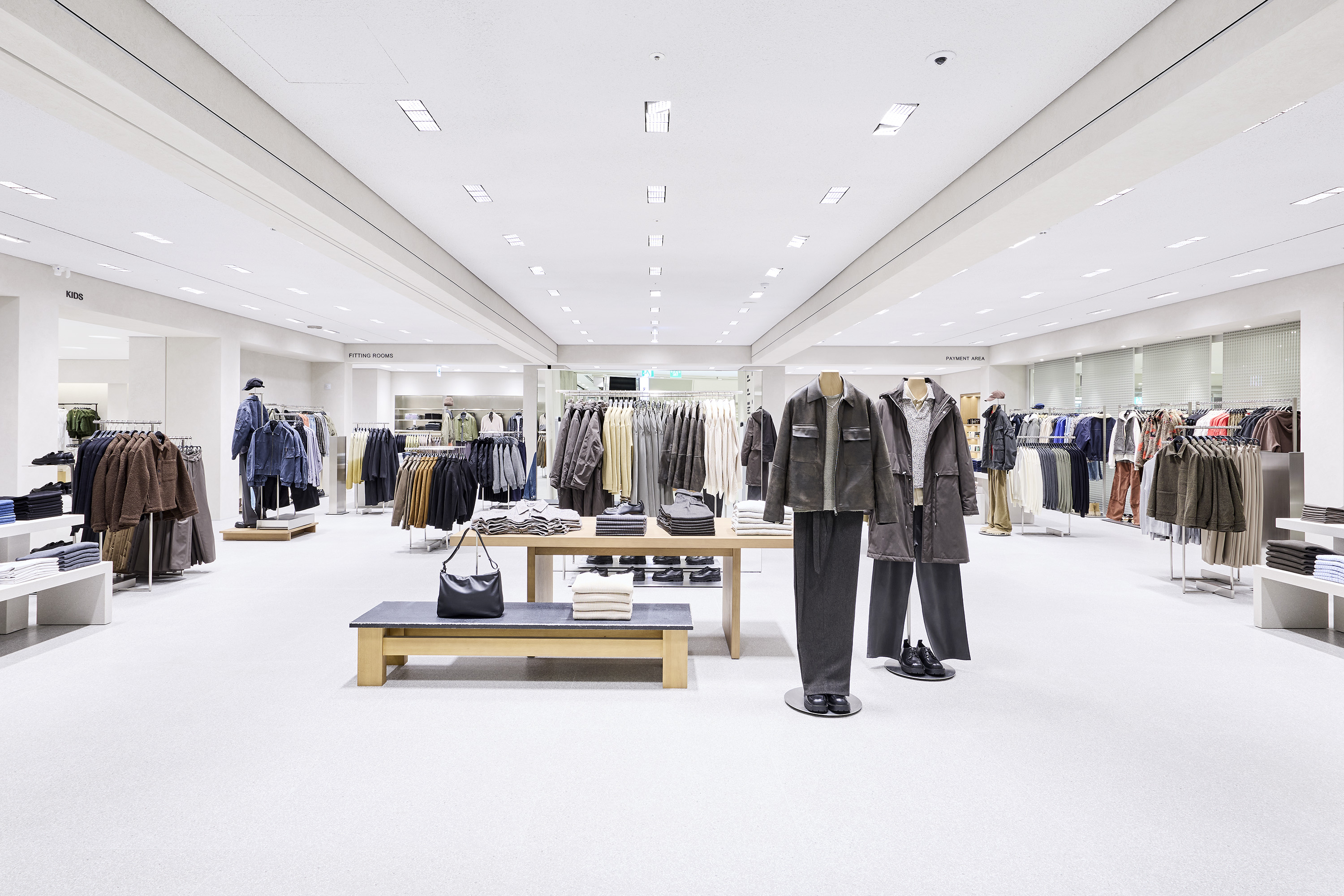 ZARA 롯데아울렛 서울역점 사진 3