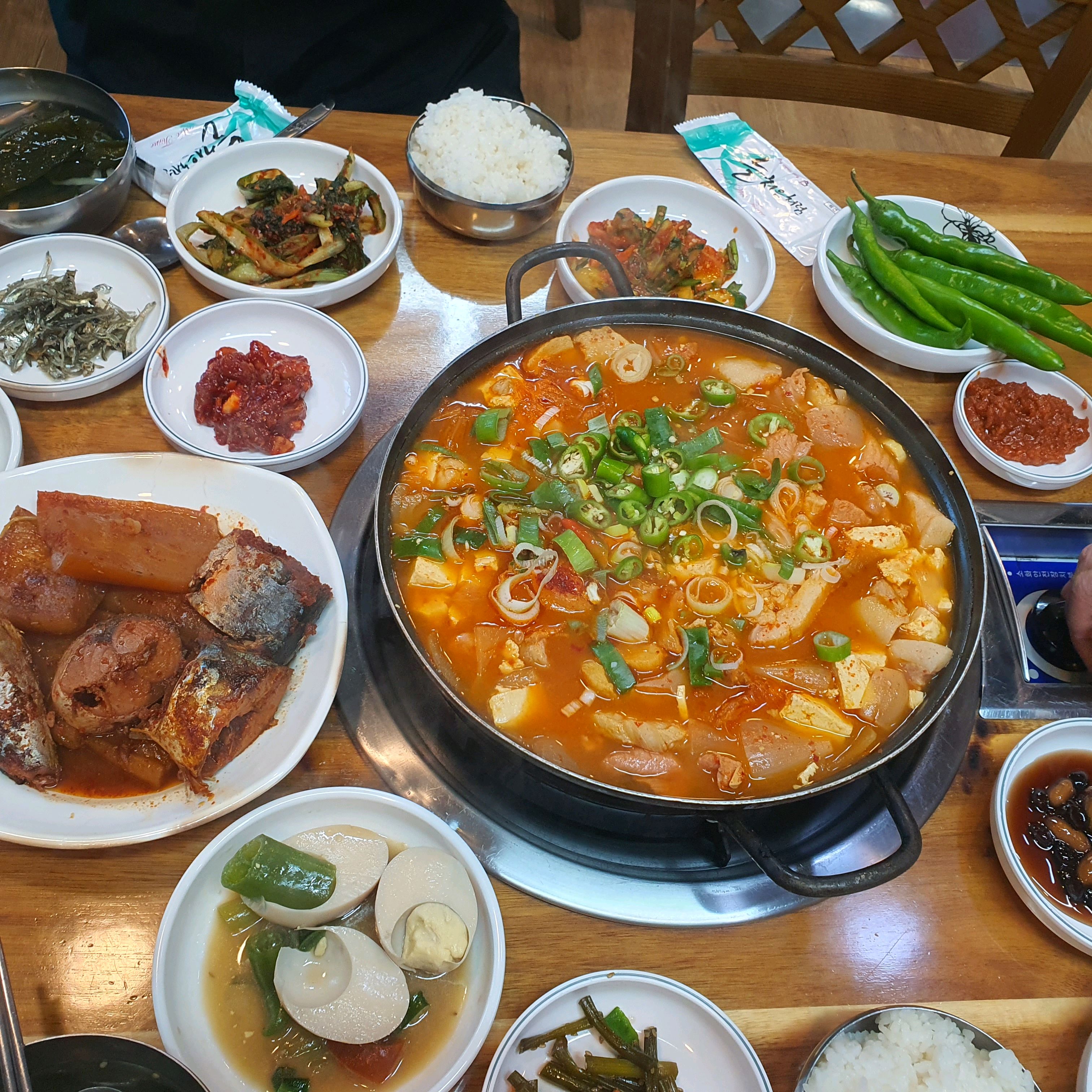 맛촌한식 사진 1