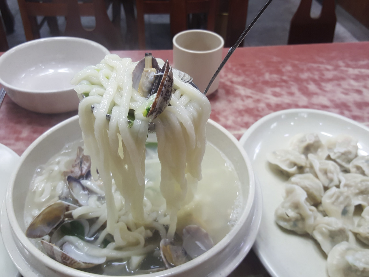 최고집바지락생칼국수 사진 2