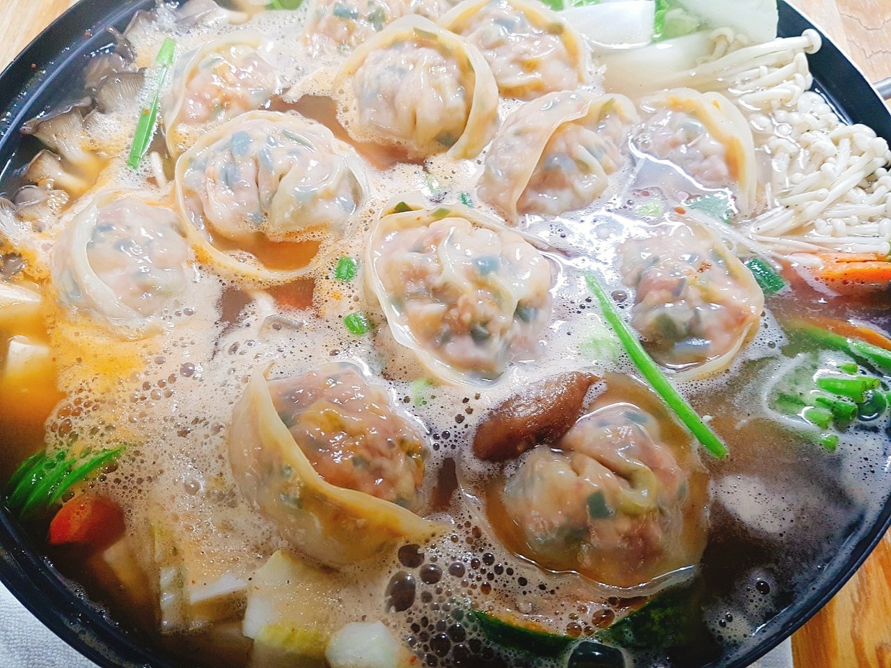 암돌 속풀이 칼국수 사진 1