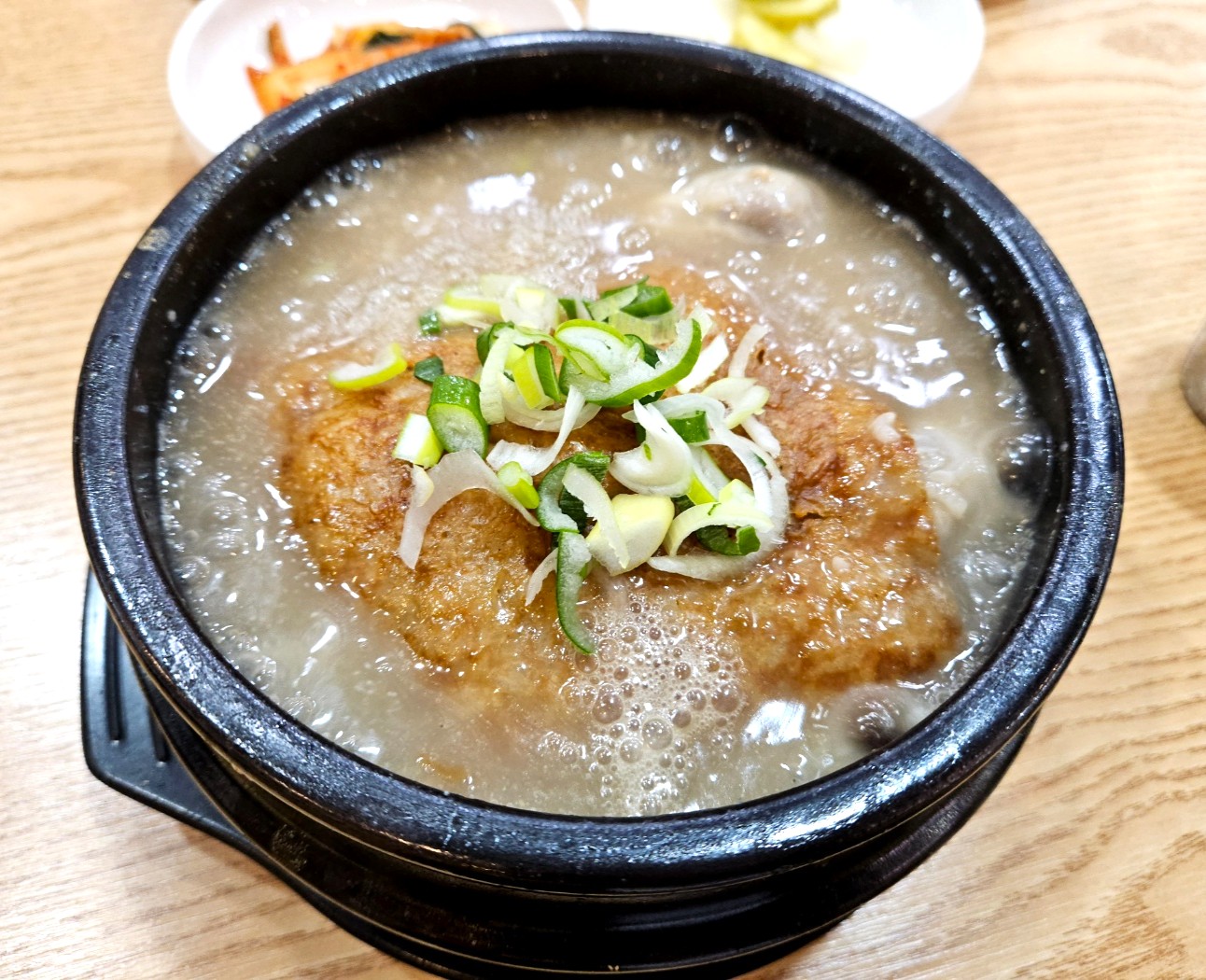 형과아우누룽지삼계탕&왕갈비탕 서산터미널점 사진 4