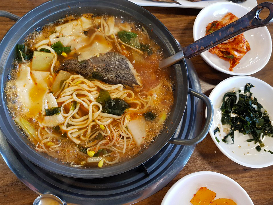 선상매운탕칼제비 사진 2