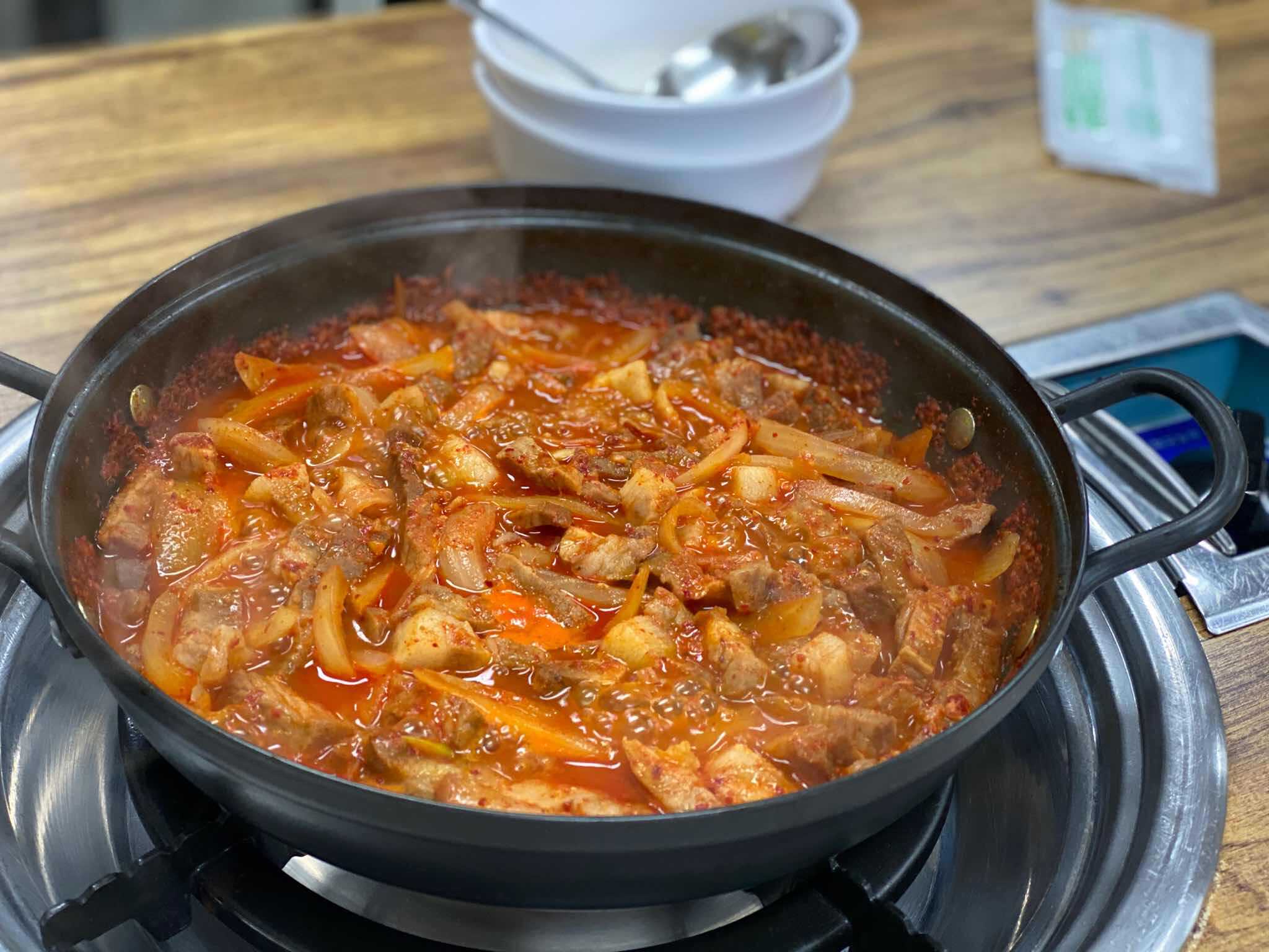 통돼지두루치기한돈돈돈 김포본점 사진 3