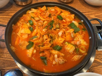 통돼지두루치기한돈돈돈 김포본점 사진 4