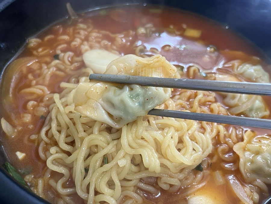 뚝배기라면 사진 4