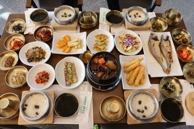 안다미로한정식 사진 2