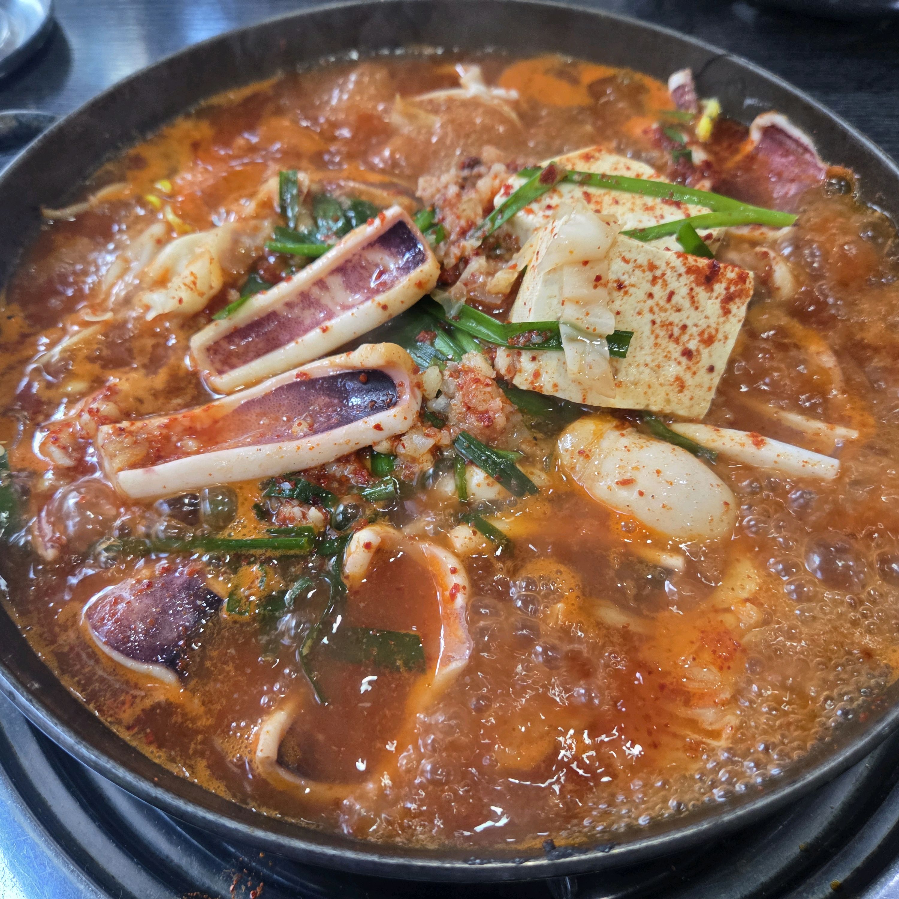 황성얼큰오징어찌개 사진 3