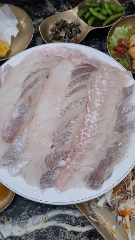 광어두마리, 오백원의 즐거움 회 천원의 행복 회 사진 2