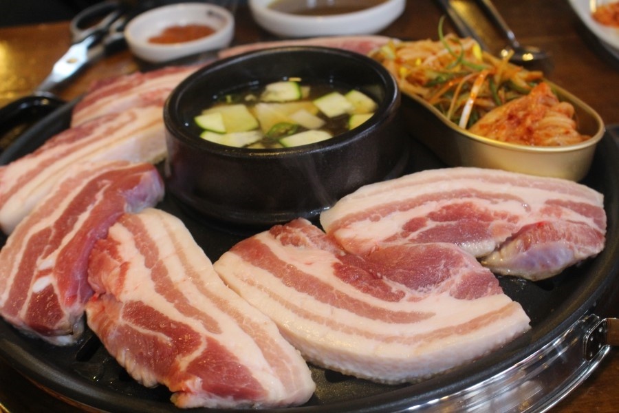 엉터리생고기 두번째이야기 무한삼겹 명동점 사진 2