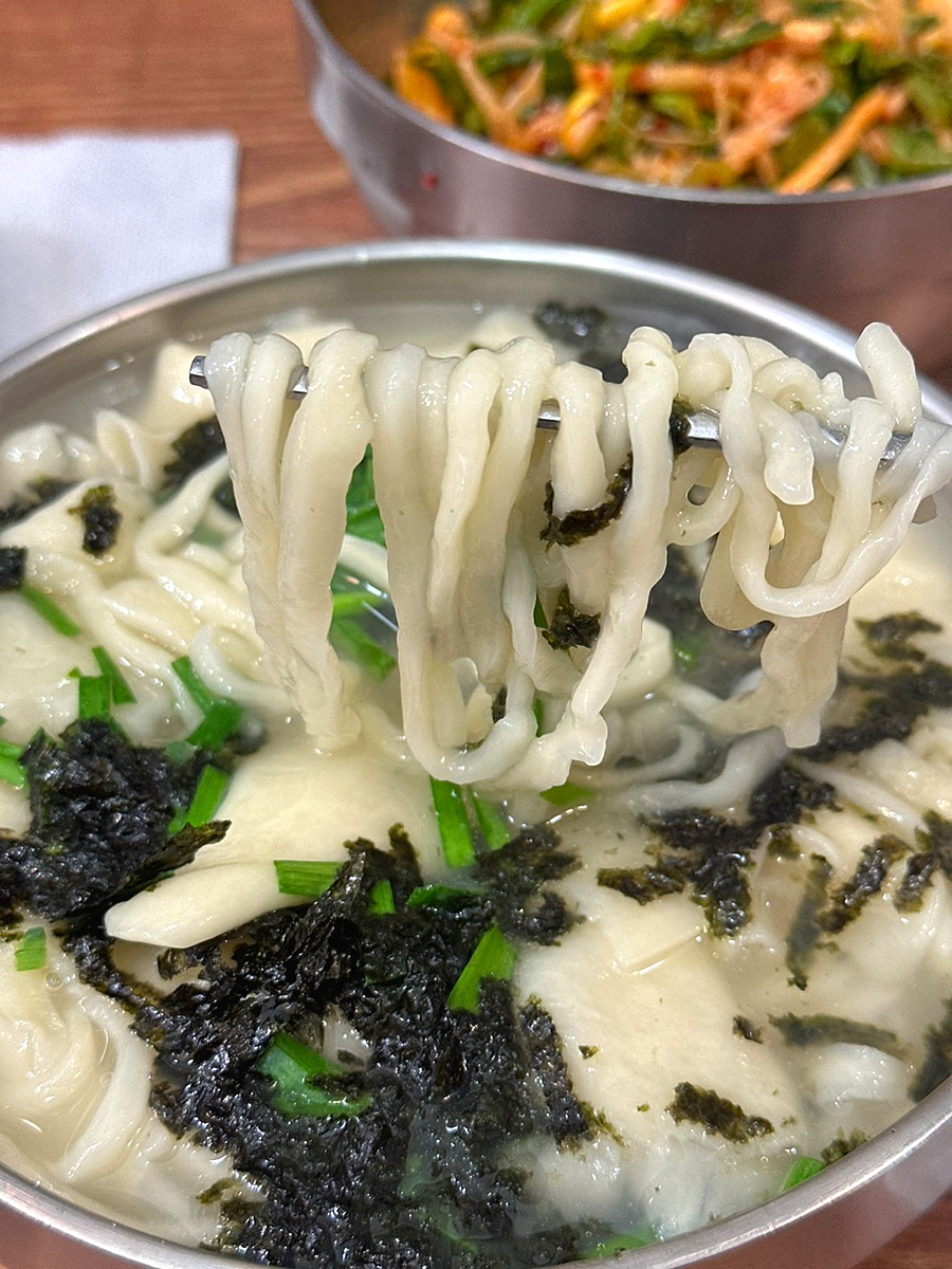 김경자원조 손칼국수 보쌈 사진 4