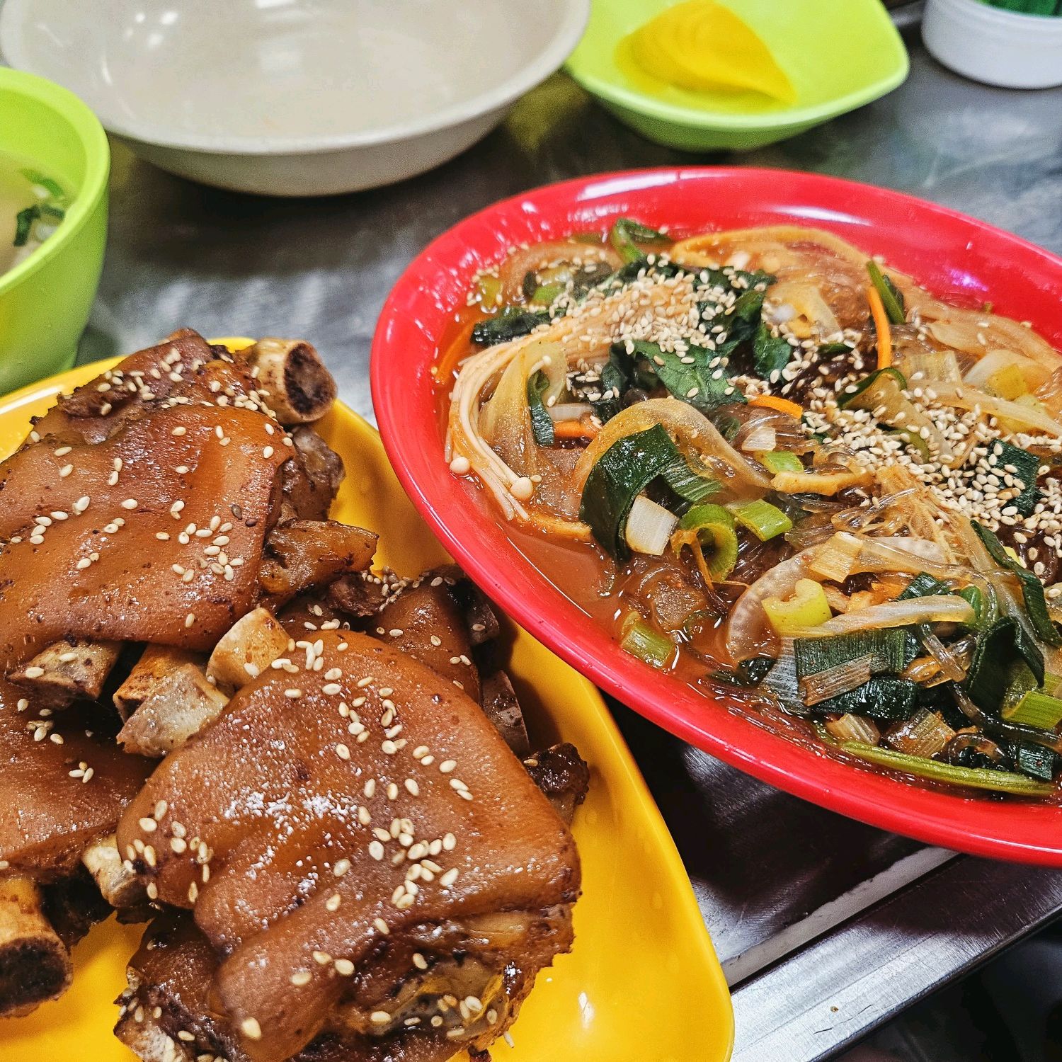 평화족발 사진 2